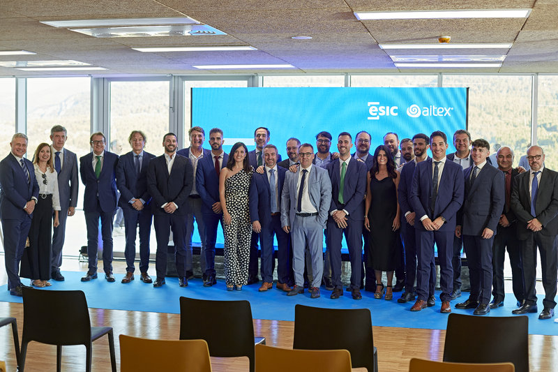 ESIC y AITEX celebran con �xito la clausura de los Programas Superiores en Direcci�n de Ventas y Marketing Digital en Alcoy