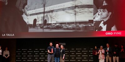 La Taula Hub, de Carr�cola, gana el Oro en los III Premios Nacionales AEbrand, en la categor�a de Marca de Impacto Social