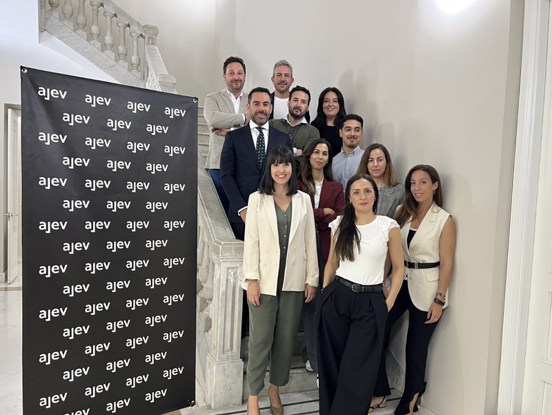 Nueva junta directiva de AJEV