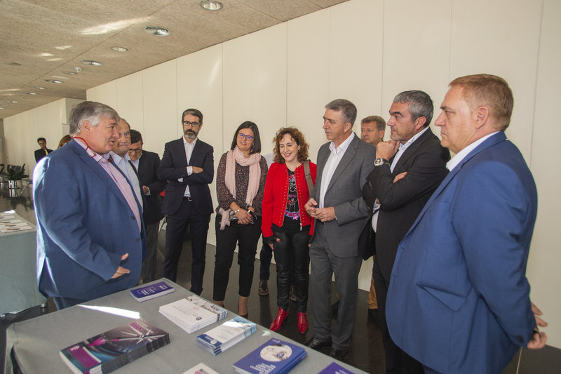 Visita Stands. Focus Pyme y Emprendimiento CV[;;;][;;;]