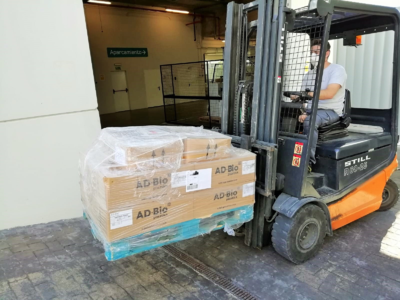 ADBioplastics dona 200 kilos de PLA-Premium para fabricar pantallas protectoras contra el coronavirus